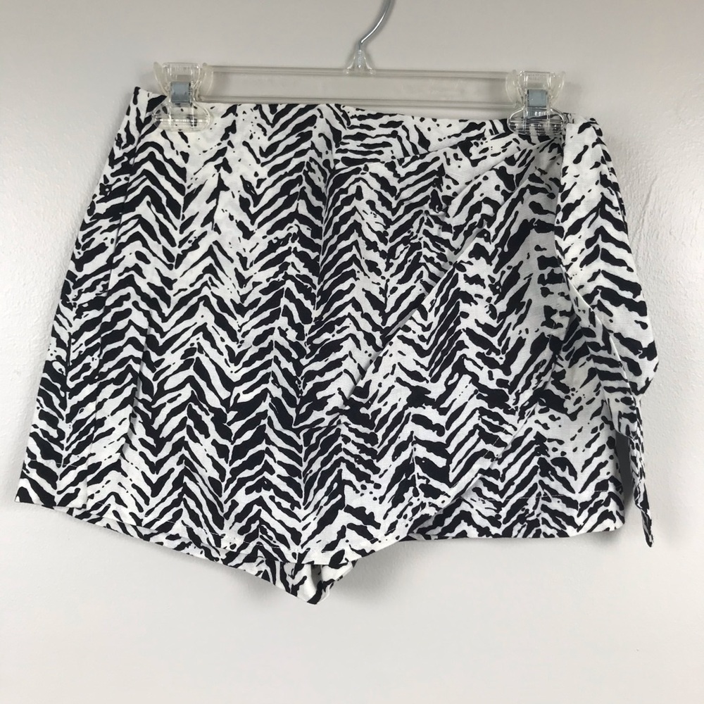 summer shorts zebra print.
